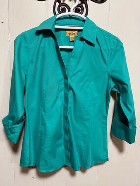 Gold Label Investments Women’s Teal Button-Front Collared Shirt